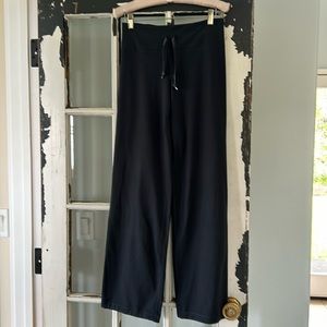 Under armour charcoal grey yoga pants